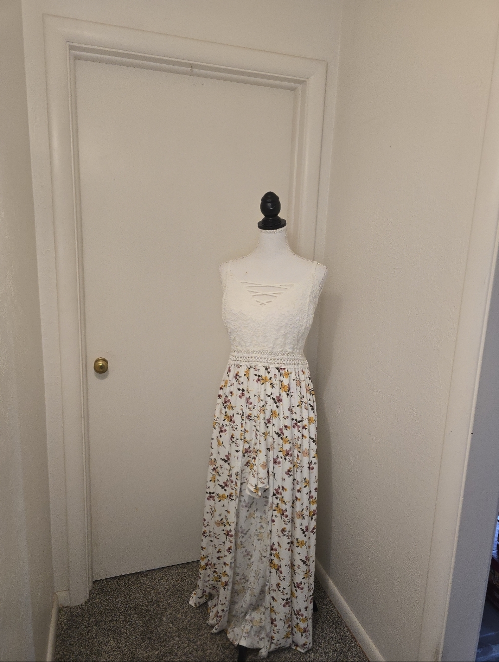 No Boundaries White Lace Bodice Floral Maxi Dress With Built In Romper Size XXXL